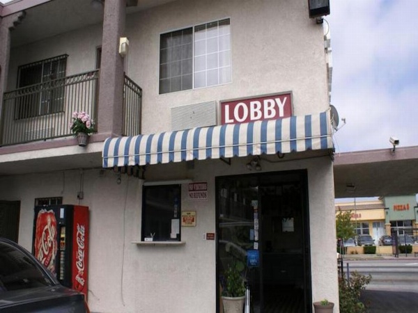 American Inn & Suites LAX Airport image 10