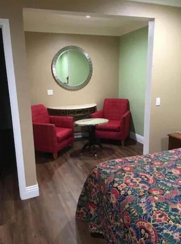 American Inn & Suites LAX Airport image 14