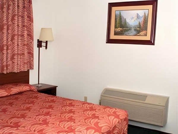 American Inn & Suites LAX Airport image 17