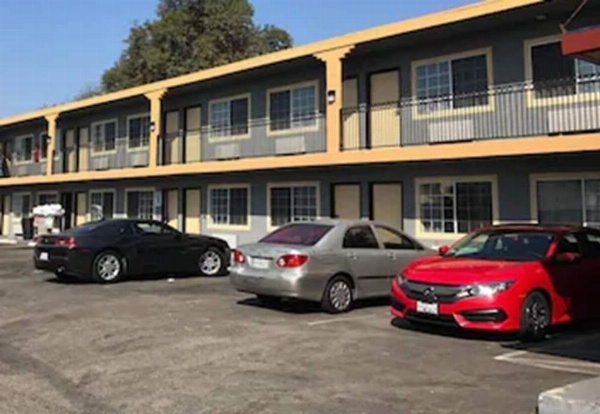 American Inn & Suites LAX Airport image 5