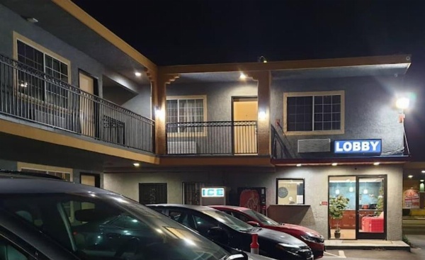 American Inn & Suites LAX Airport image 7